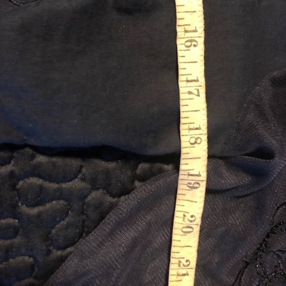 Stunning Laurèl black sheer top w/ black appliqué - Picture 8 of 8